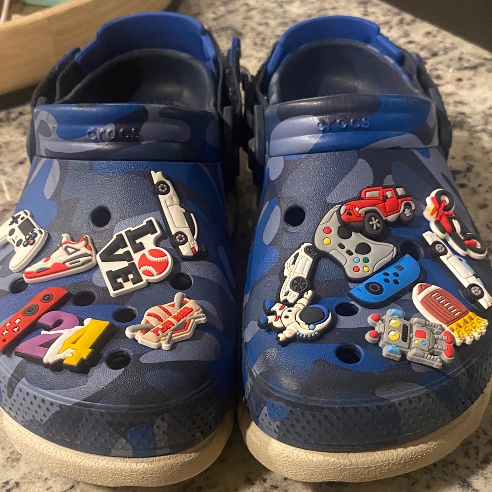 CROCS Blue Camouflage Clogs with Colorful Charms